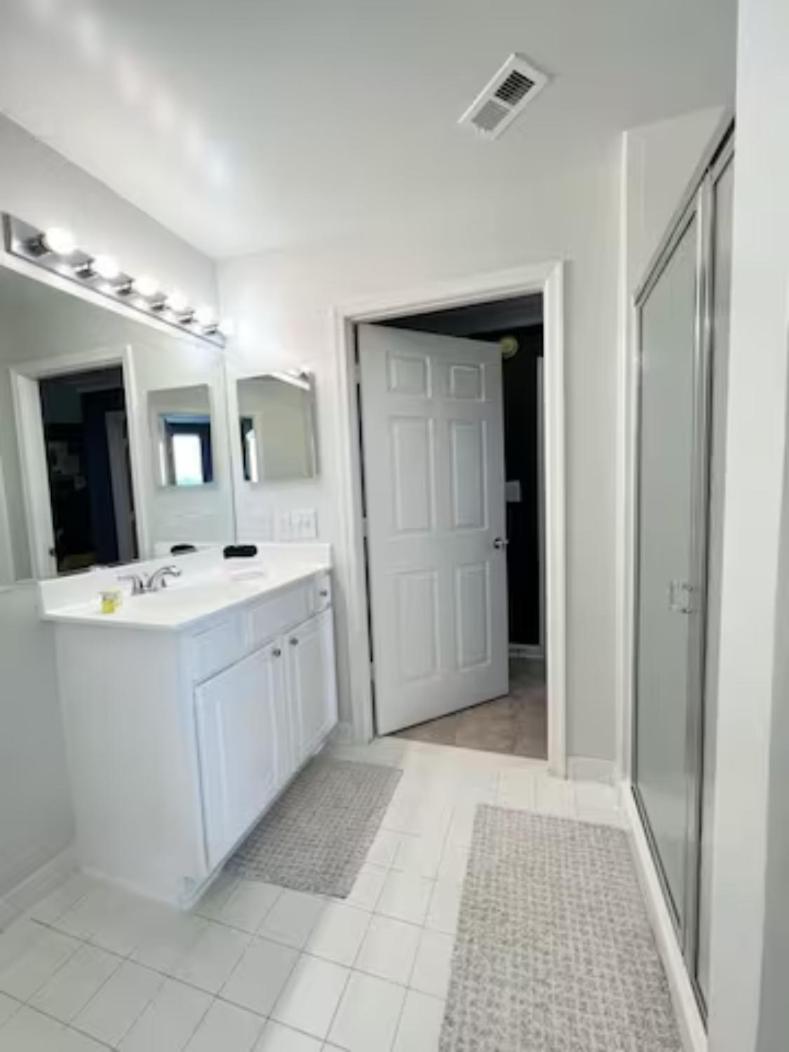 Elegant King Suite Metro Dc Arlington Exterior photo